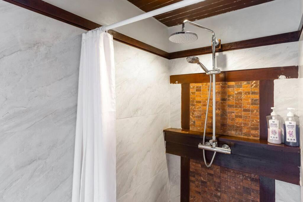 Sclass Villa & Swimming Pool , 10 Min From Airport Chiang Mai Luaran gambar